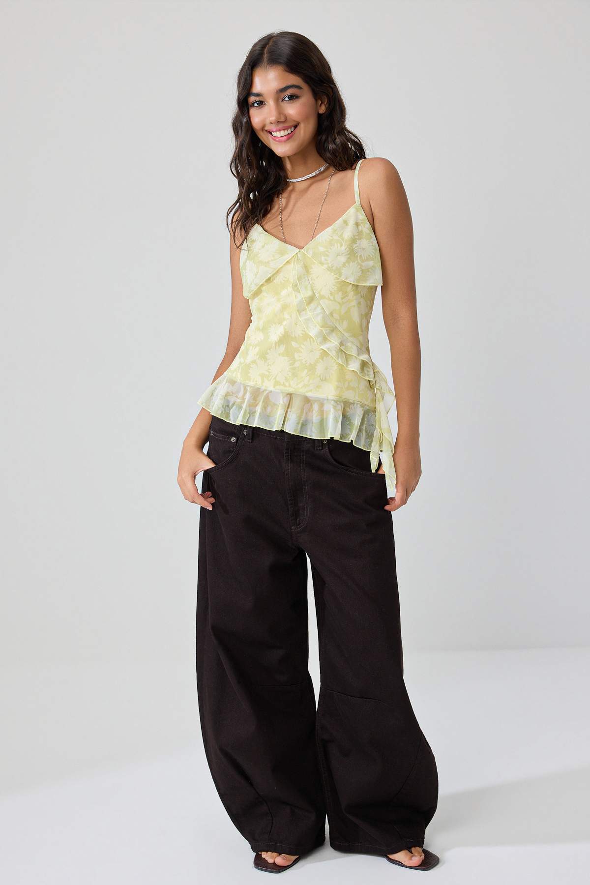 Light Yellow Floral Fitted Blouse, V Neck Ruffle Tank Top, Sleeveless Tulle Knit Top