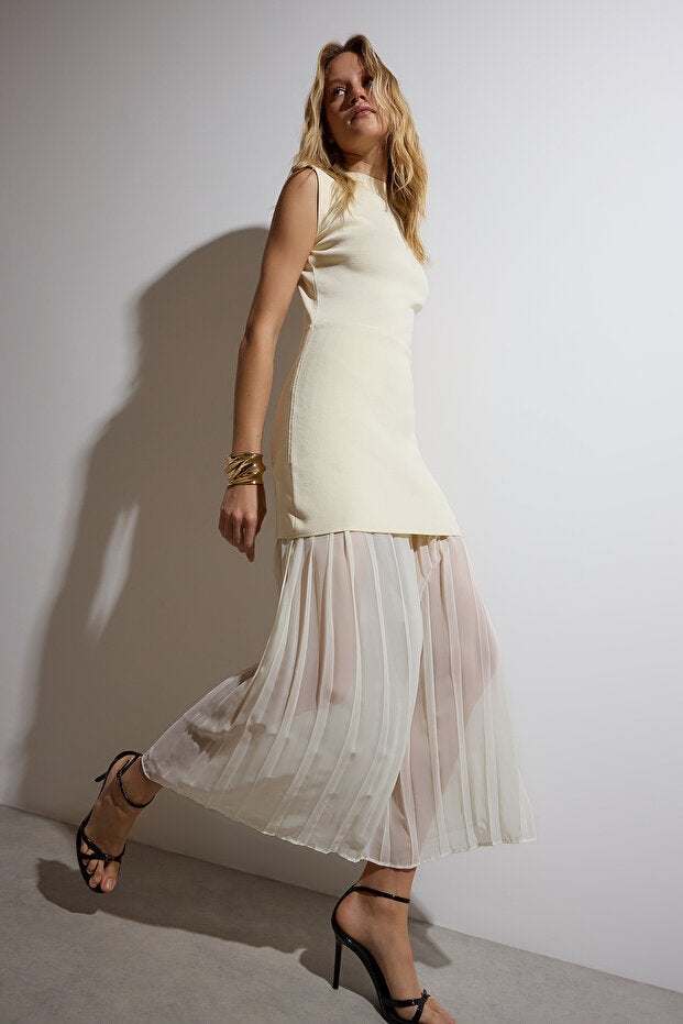 Ecru Tulle Trim Maxi Knit Dress